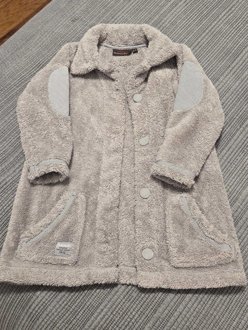 Cozy Kids Plush Button-Up Robe — Light Grey